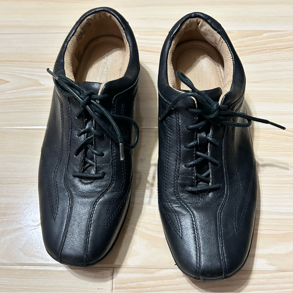 Naturalizer lace up Black Leather women’s Shoes size 8